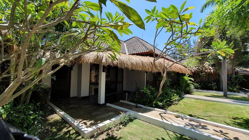 Samba Villas Beachfront View Джили Трауанган Екстериор снимка